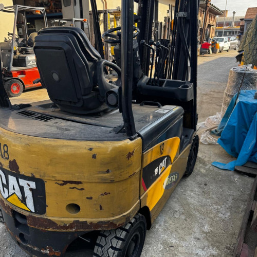 Caterpillar EP16N