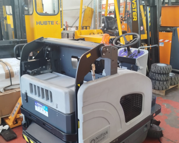 Nilfisk SPAZZATRICE NILFISK 4000B Nilfisk