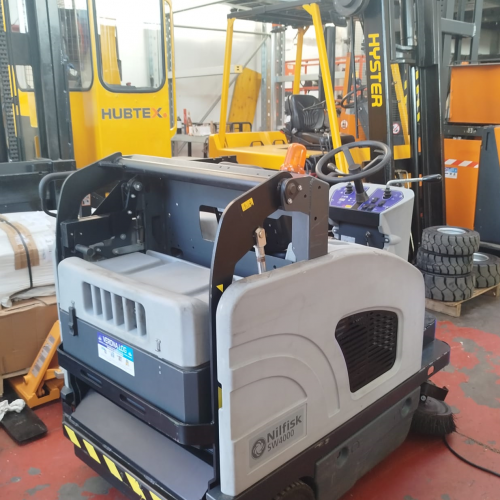 Nilfisk SPAZZATRICE NILFISK 4000B