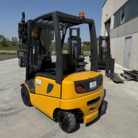 Jungheinrich EFG 325 - 1