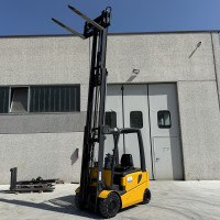 Jungheinrich EFG 325 - 6