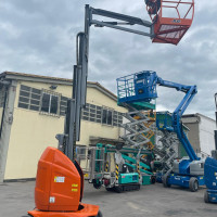 JLG TOUCAN 10E - 10